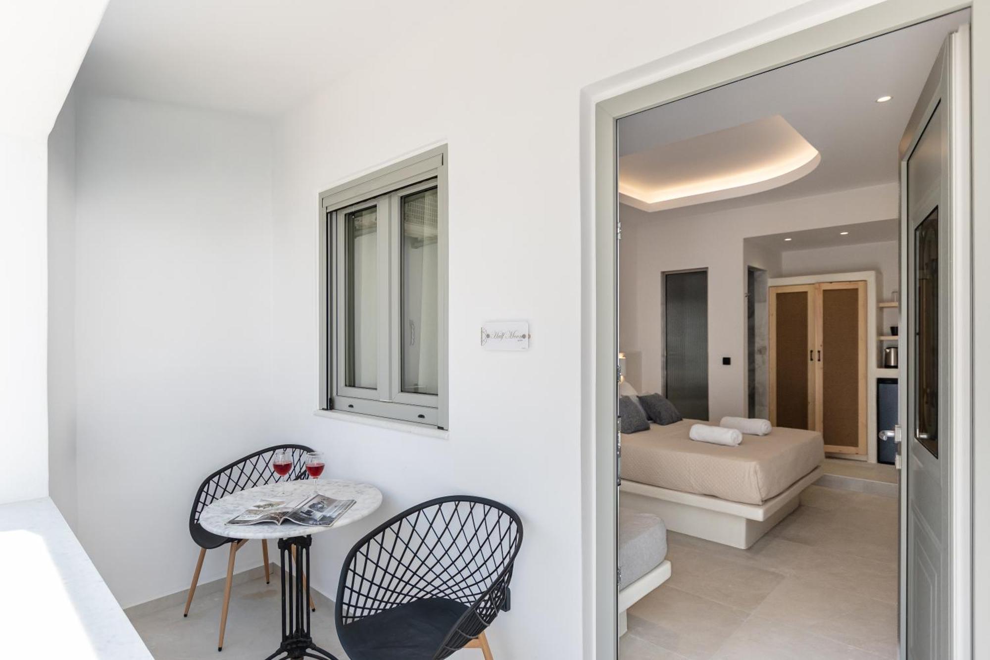 Adama'S Suites Naxos City Habitación foto