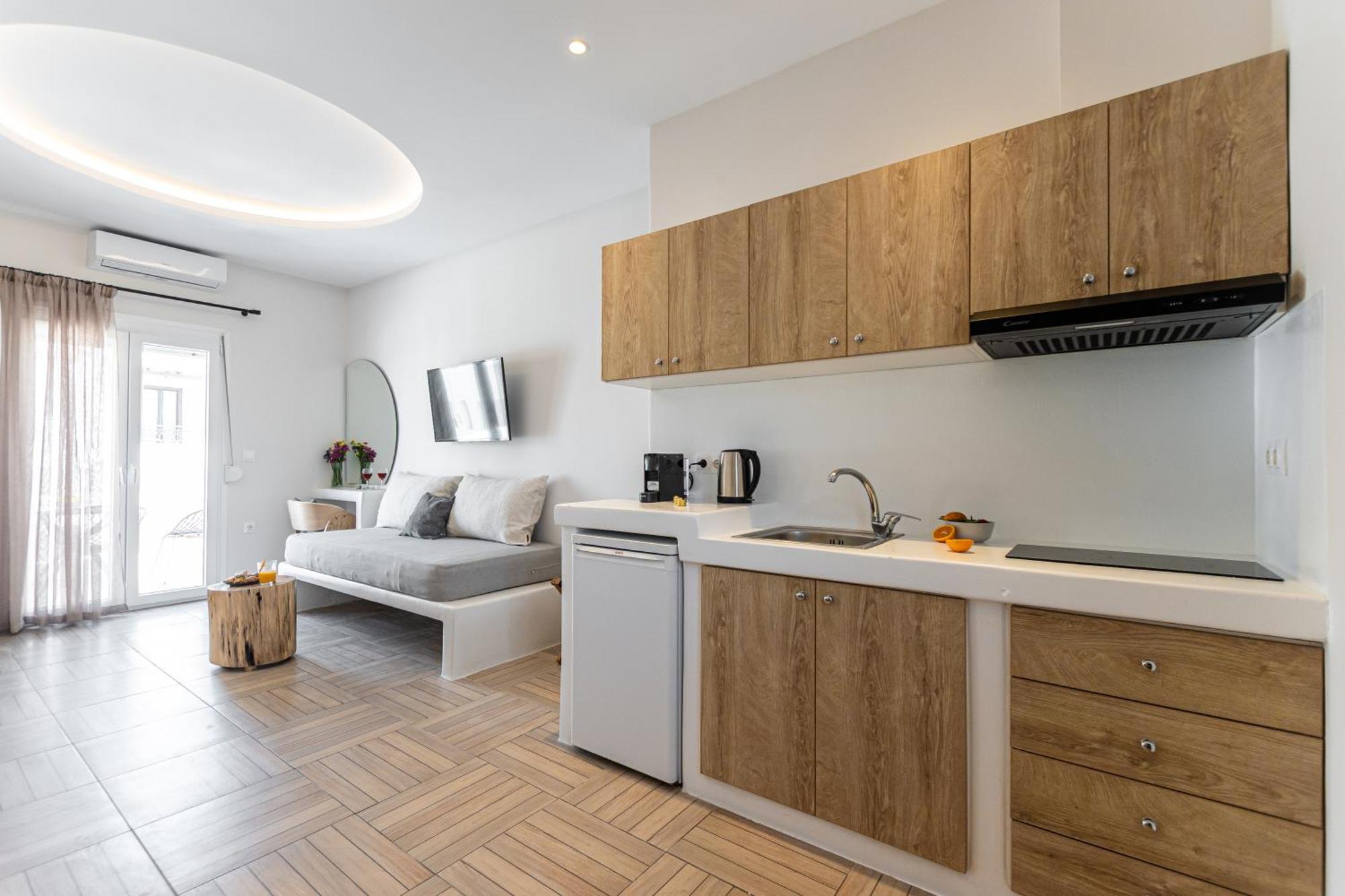 Adama'S Suites Naxos City Habitación foto